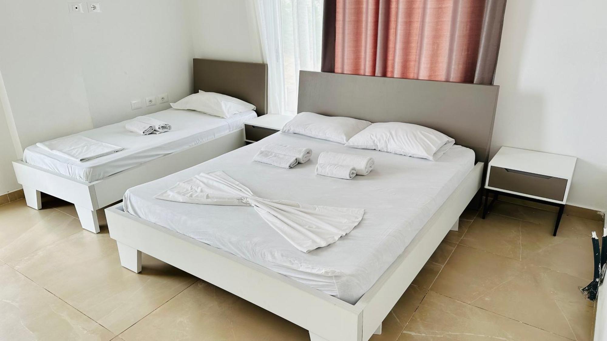 Jico Travel - Villa Colombo Vlorë Eksteriør bilde