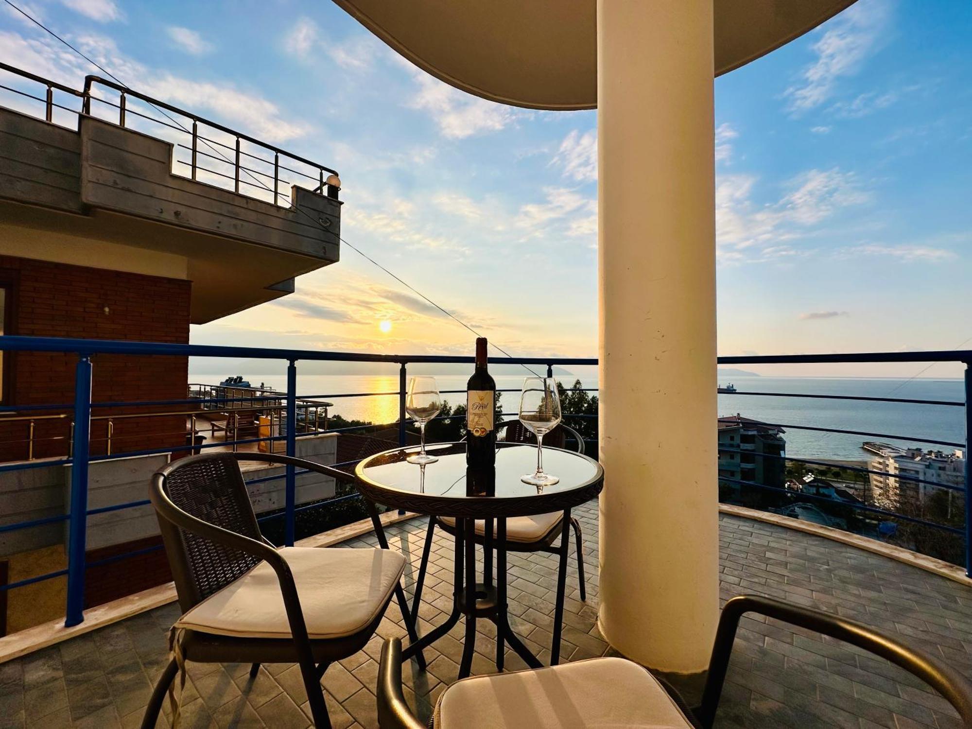 Jico Travel - Villa Colombo Vlorë Eksteriør bilde